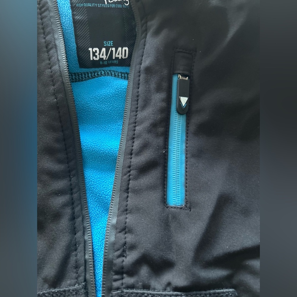 Zipped jacket - Picture 2 of 7
